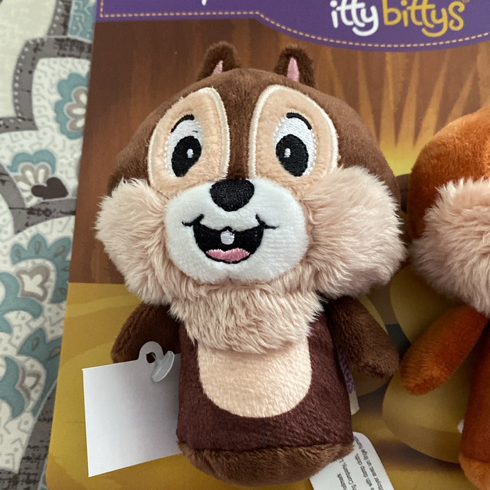 Hallmark Chip and Dale Disney itty bittys NEW - Picture 2 of 4